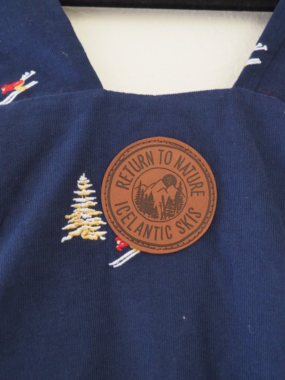 Icelantic Navy Blue Embroidered Skier Corduroy Overalls sz XL - Picture 11 of 11